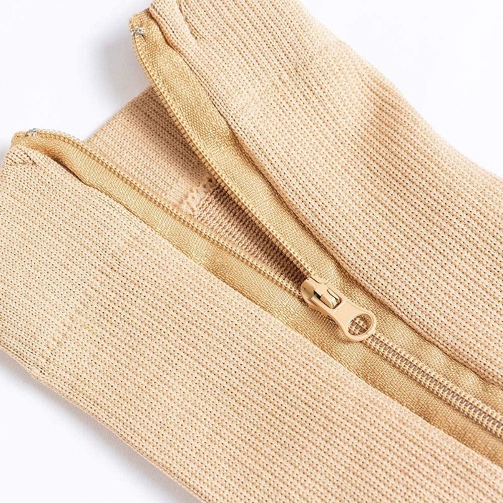 جوارب بسحاب