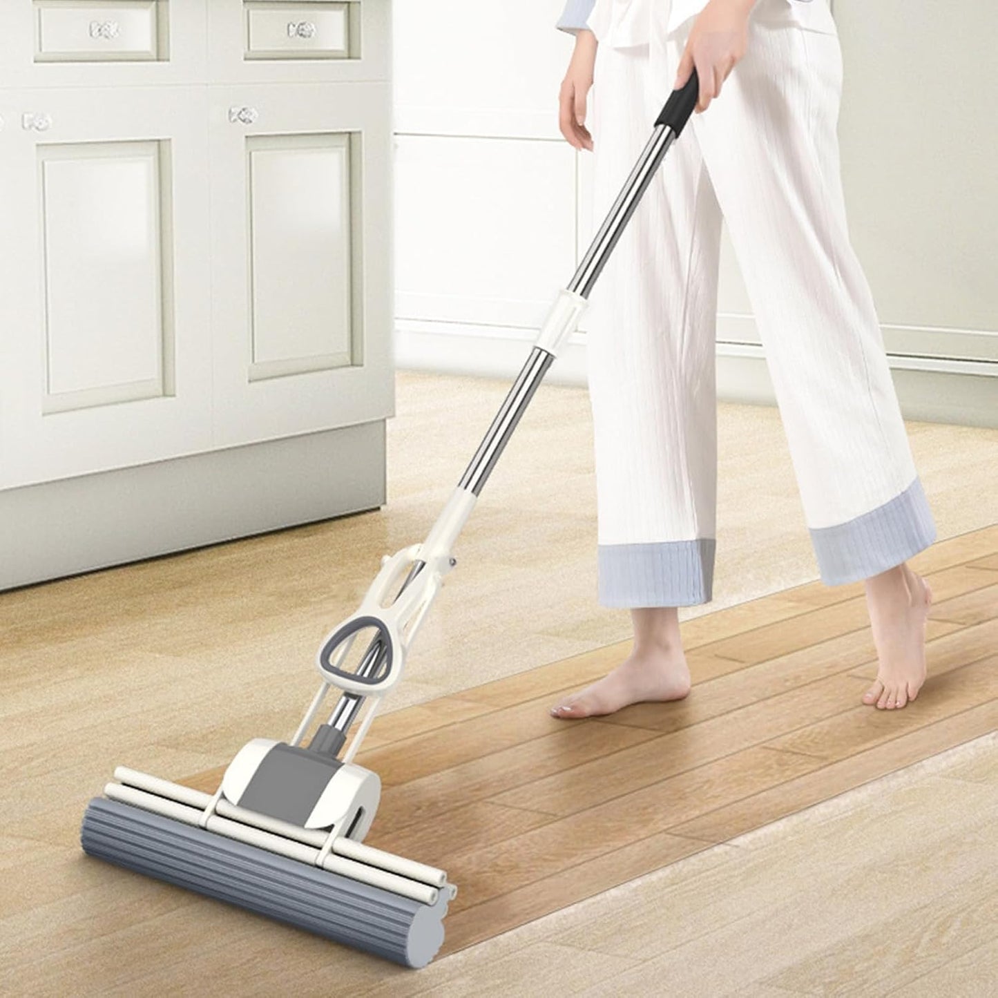 الممسحة السحرية 2 في 1 لتنظيف وتجفيف الأرضيات بدون عناء (Magic Mop)